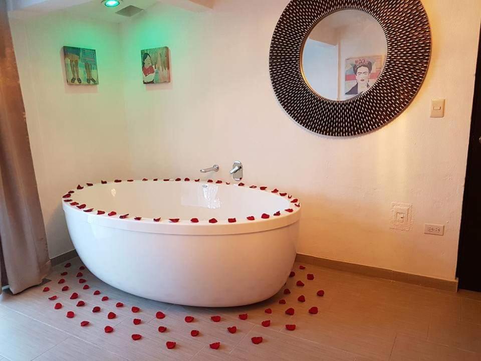 Bloom! Exclusive Boutique B&B (Adults Only) Playa del Carmen Exterior foto