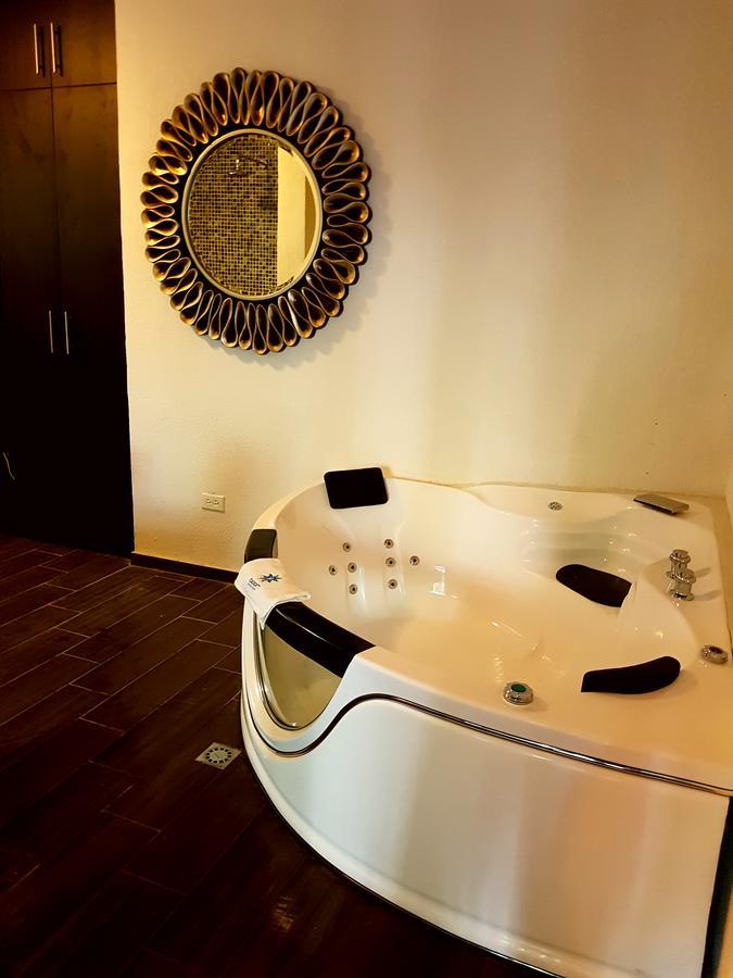 Bloom! Exclusive Boutique B&B (Adults Only) Playa del Carmen Exterior foto